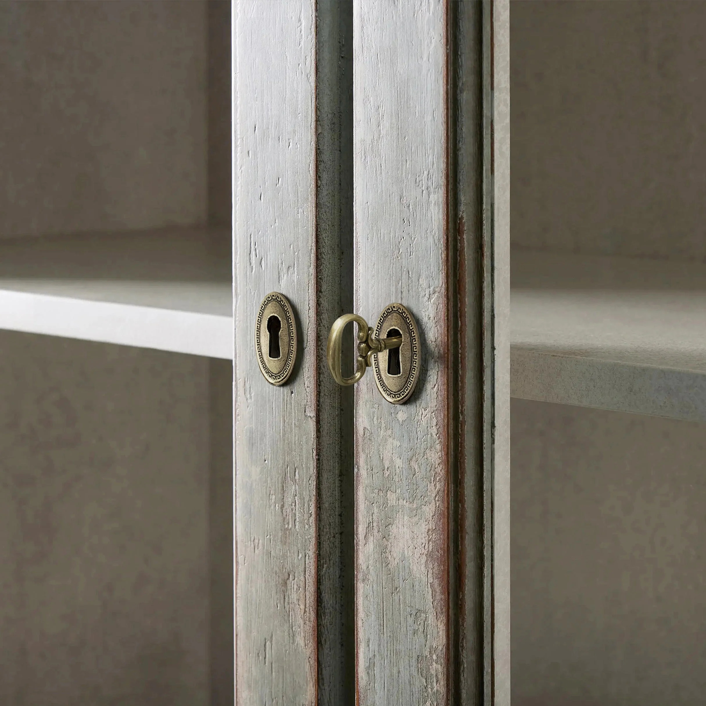 Serenity Arc Cabinet