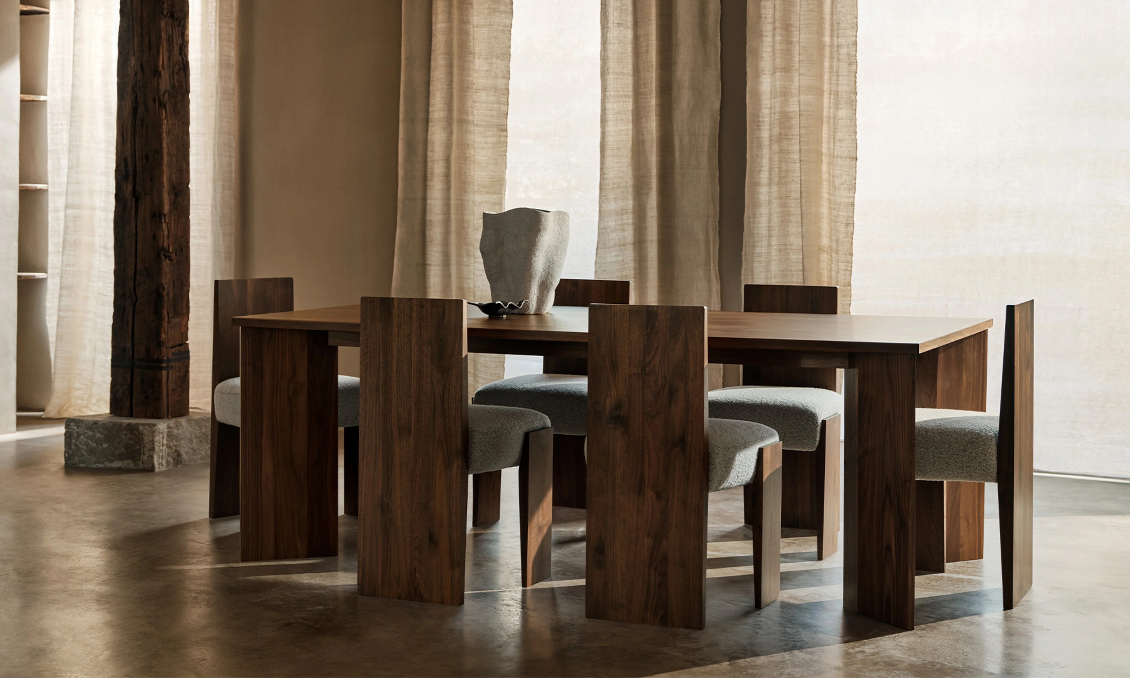 Finnley Oak Rectangular Dining Table