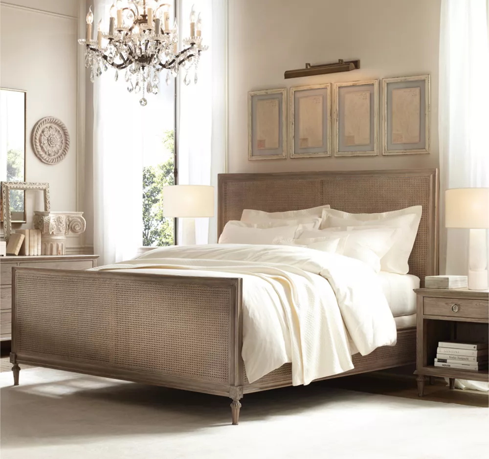  Bed with Footboard