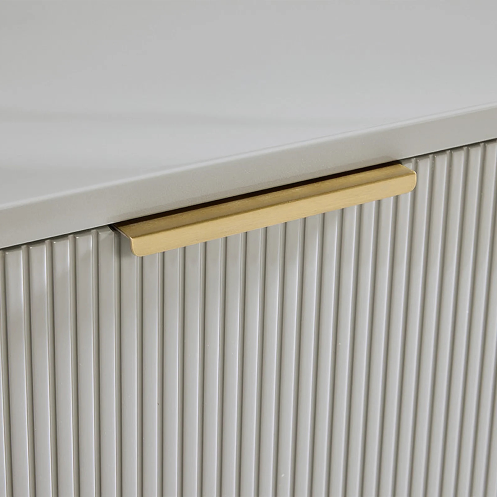  Finnley Vertical - striped Sideboard