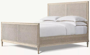  Bed with Footboard