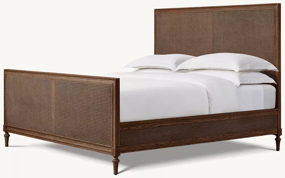  Bed with Footboard