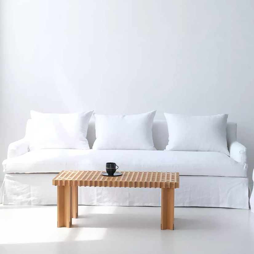 The White Linen Sofa: A Multidimensional Deconstruction of Minimalist Experience